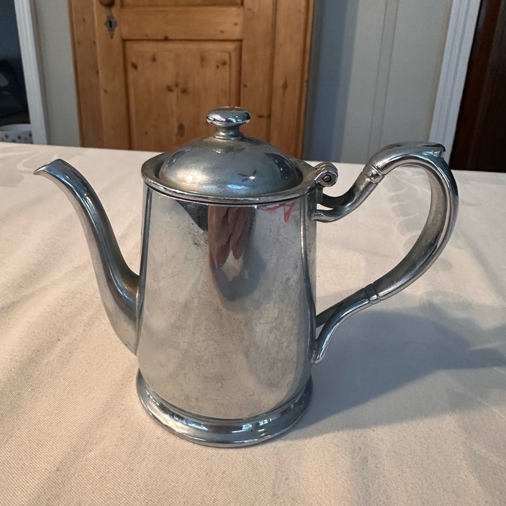 Victor Silver Company Vintage 8 Oz Sliver Soldered Tea Pot